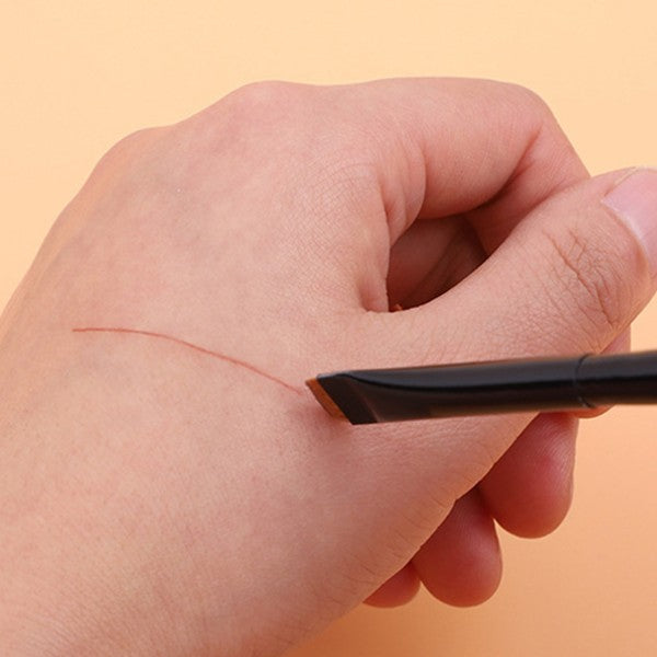 Wolf Hair Precision Eyeliner Brush