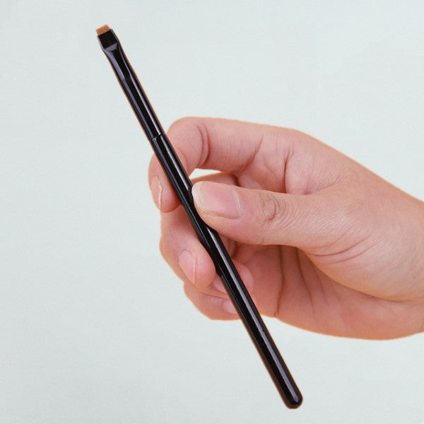 Wolf Hair Precision Eyeliner Brush